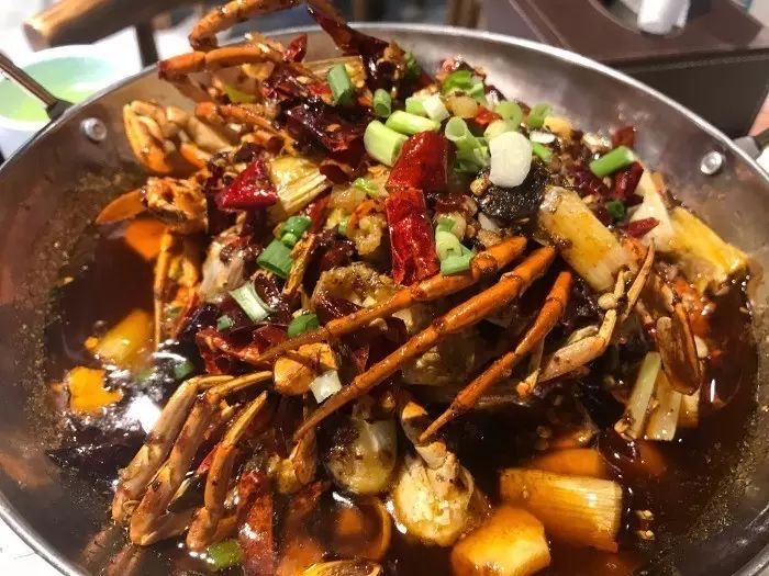 又是秋高蟹肥时一年一度的螃蟹节,又是吃螃蟹的好时节