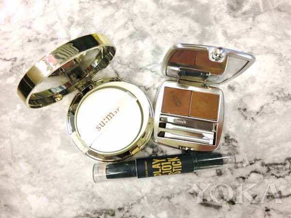 夏天出游化妆包多少钱一包,旅行必备多功能化妆包