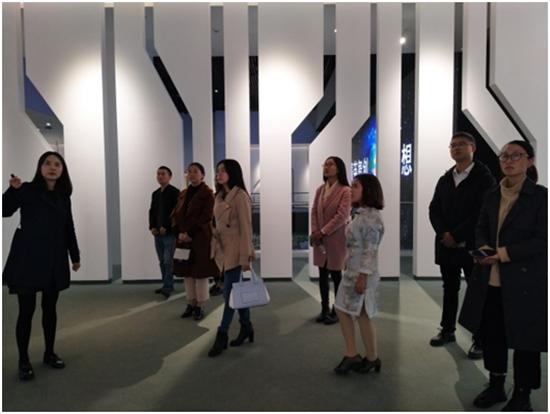 团区委走进“菁蓉小镇”领会交流创新创业工作经验