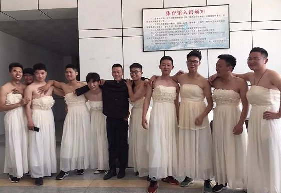 那些很帅的体育生,那些学生时代惊艳你的人