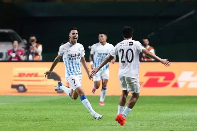 10分钟换U23的中超，还有一个人留住了中国足球的希望！