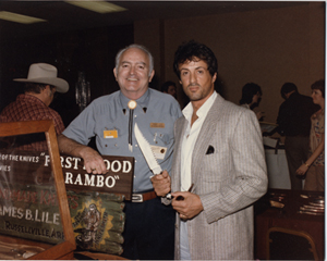 为了一部电影，而专门设计了这把刀，受到发烧友的狂热追捧！