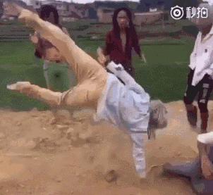 葬爱家族缺一块水泥地,广西葬爱家族水泥地斗舞完整视频