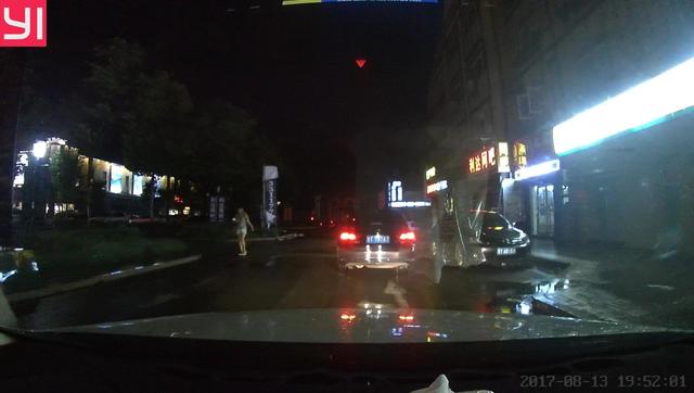 小蚁行车记录仪王者版,小蚁行车记录仪是什么