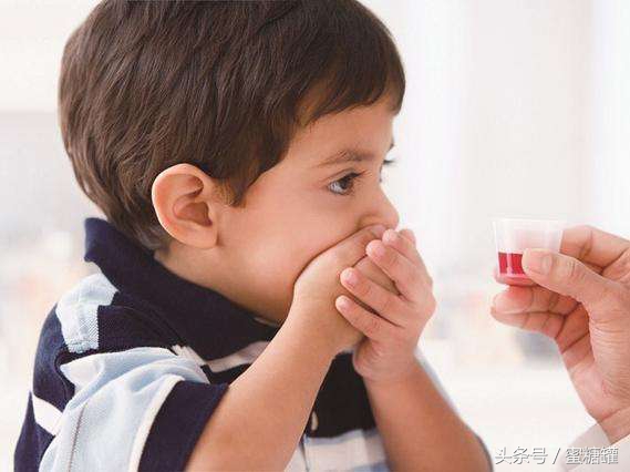 如何快速安全给宝宝喂药,教你一招喂药办法