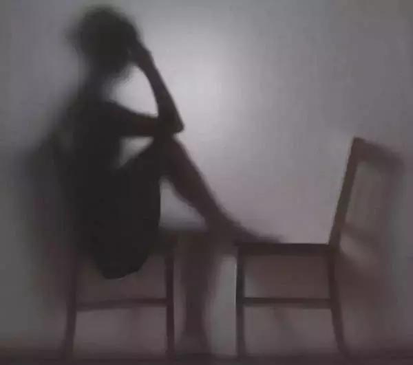 技巧：难得“糊”图，看不清楚也动人