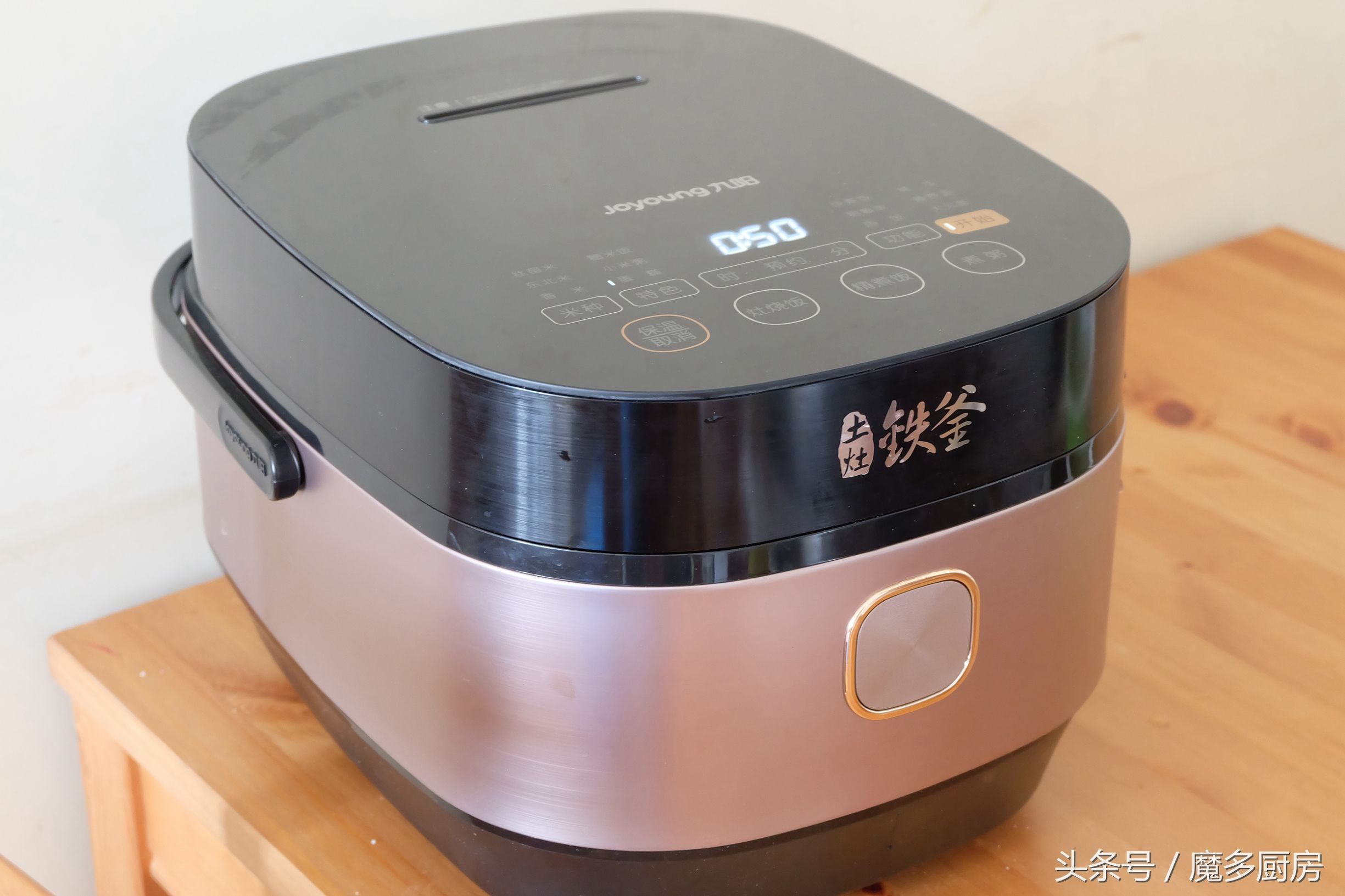 用电饭煲做蛋糕的最简单教程,怎么用电饭煲做蛋糕简单一点窍门