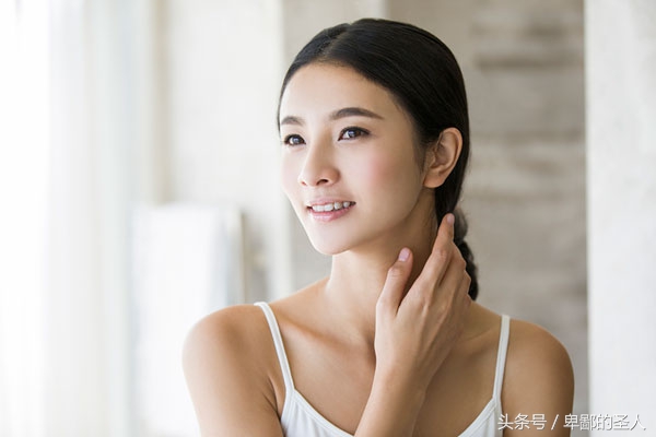 皮肤毛孔粗大怎么办用什么方法,皮肤毛孔粗大如何改善小技巧