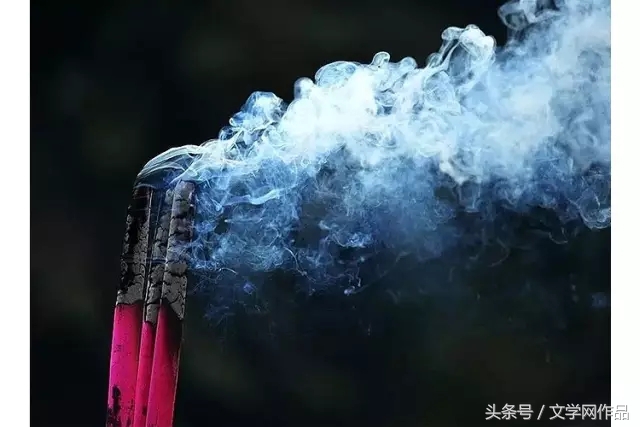 原创：远逝的中元｜月蓝牙