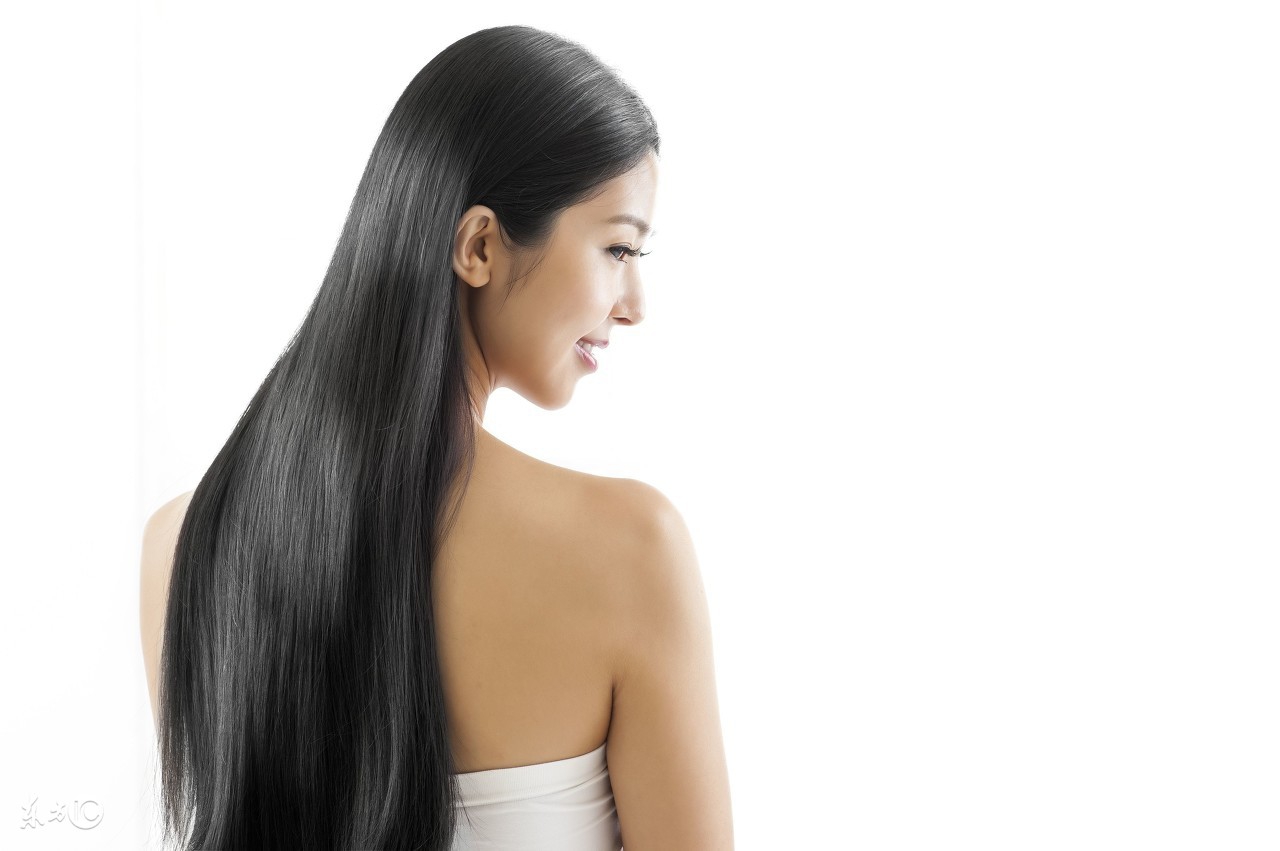 女子染发头皮变绿休克千万别再染发了白发变黑发学会只要3分钟