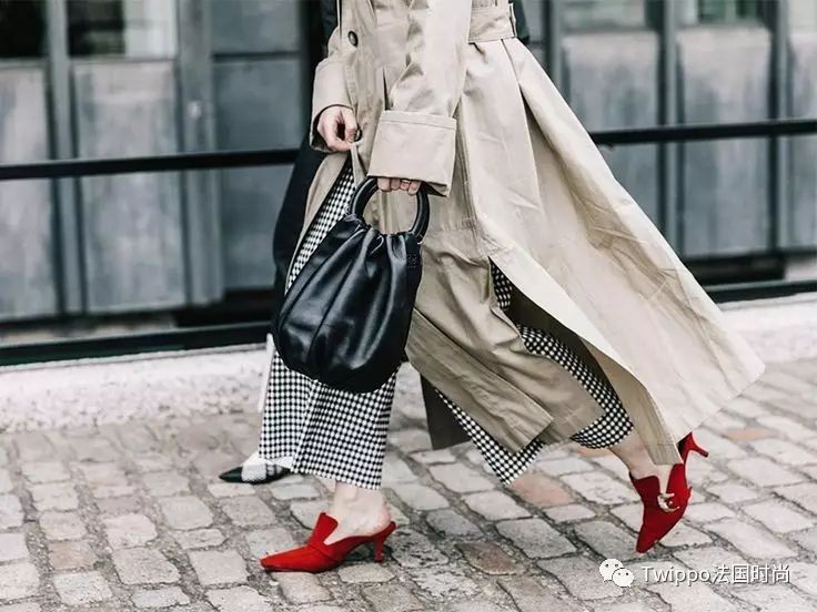 今年流行格纹西装还是纯色的,复古西装格纹西装哪个好看