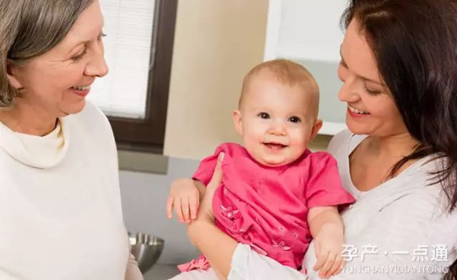 月子里让家里人照顾还是请月嫂,月子期间婆婆照顾还要月嫂吗