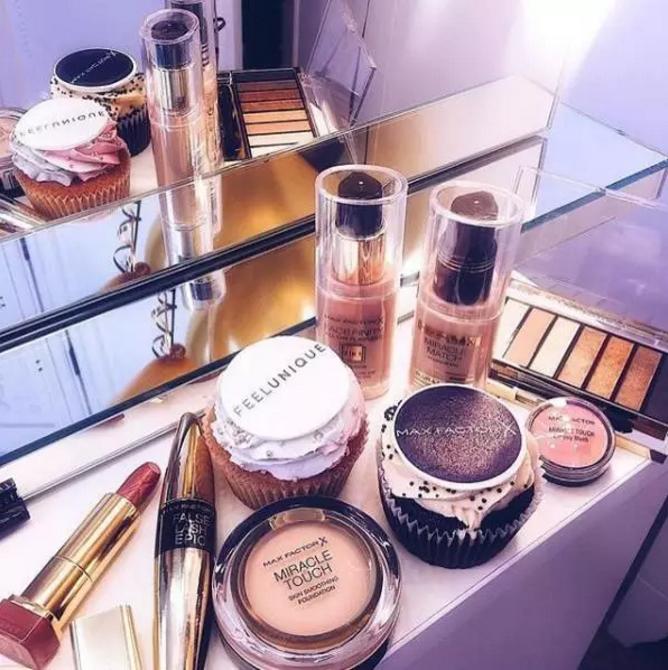 蜜丝佛陀牛油果口红025测评,蜜丝佛陀热血成都口红试色