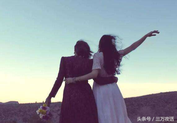 女人不能穷一定要有钱,女人在穷的时候不要谈恋爱