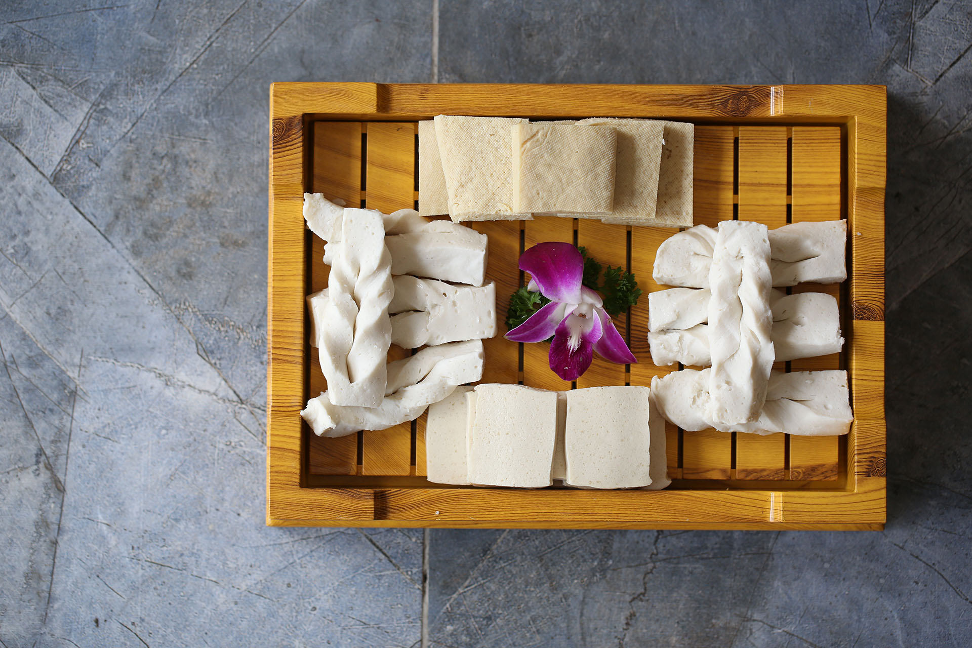 云南正宗美味火锅做法大全,云南特色原生态火锅