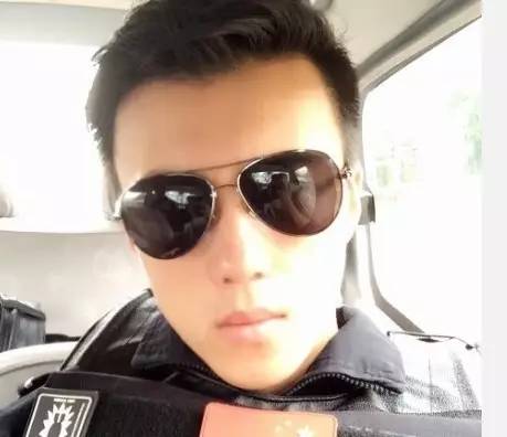 在这个看脸的社会民间男神们火了！