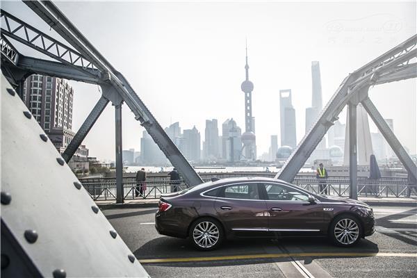 别克君越全新换代上市试驾,别克君越652t豪华版试驾视频