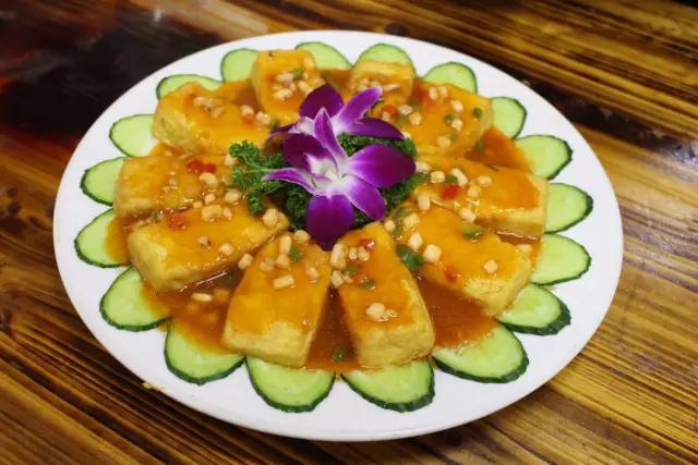 勾魂的黎塘风味烧烤店正在艾特你！约不约？