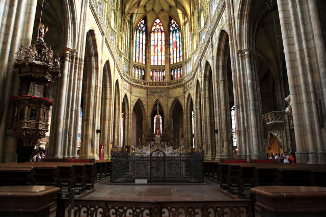 别光顾着听歌了，来看看布拉格吧