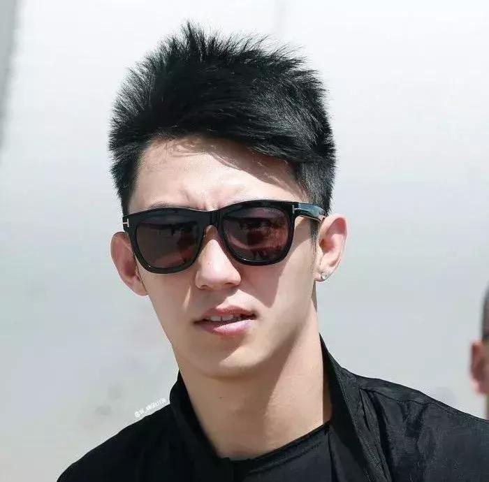 越看越帅的脸型国字脸,短国字脸怎么整成窄方脸