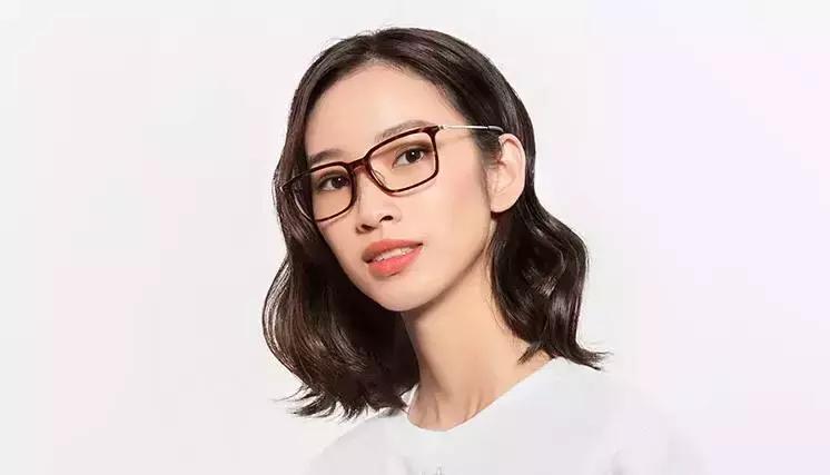 怎么找适合自己脸型的眼镜,测试自己脸型适合什么眼镜