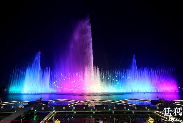 郑州航空港喷泉,郑州漂浮乐曲喷泉