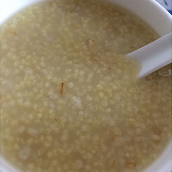 适合秋季养胃粥的做法大全,冬季养胃纯小米粥的家常做法大全