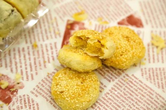 郑州王府井绿豆饼,南方好吃的酥皮绿豆饼