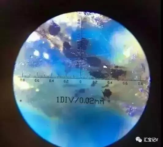 紫罗兰琥珀蜜蜡真假,琥珀蜜蜡紫光灯照真假