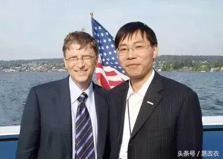 165cm的人穿西服凭什么能秒杀185cm的胡歌？