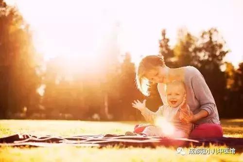 阳光怎么晒对身体好,阳光怎么晒最健康