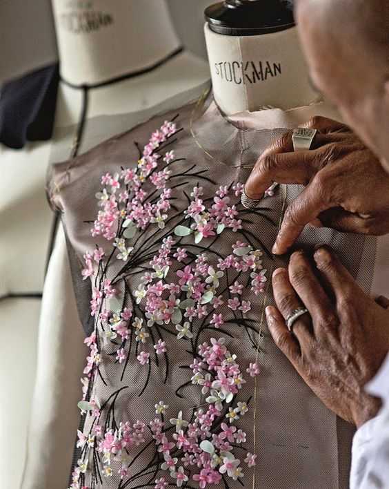 服装设计师如何自学面料设计和开发？