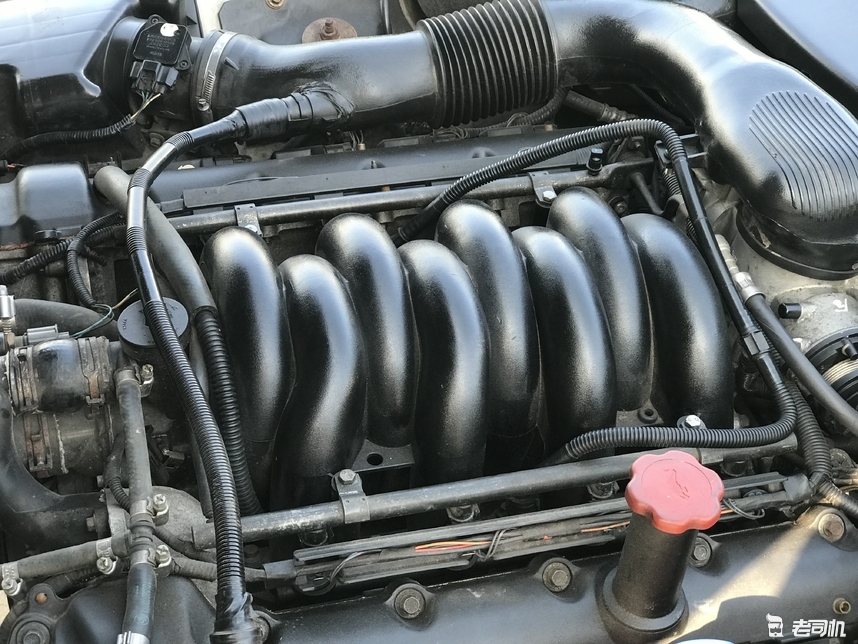 四眼捷豹xj3.0四驱顶配版,捷豹xj8经典色