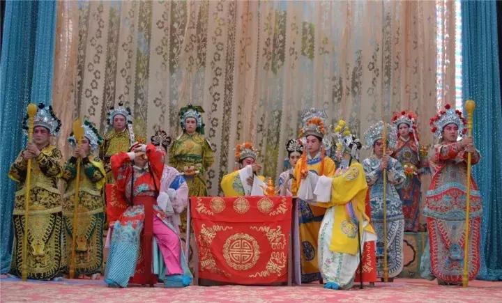 大宁威风锣鼓队,大宁闹十五威风锣鼓