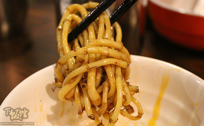 天气这么热姐妹们去哪里玩,天气那么热怎么先跟女孩聊天