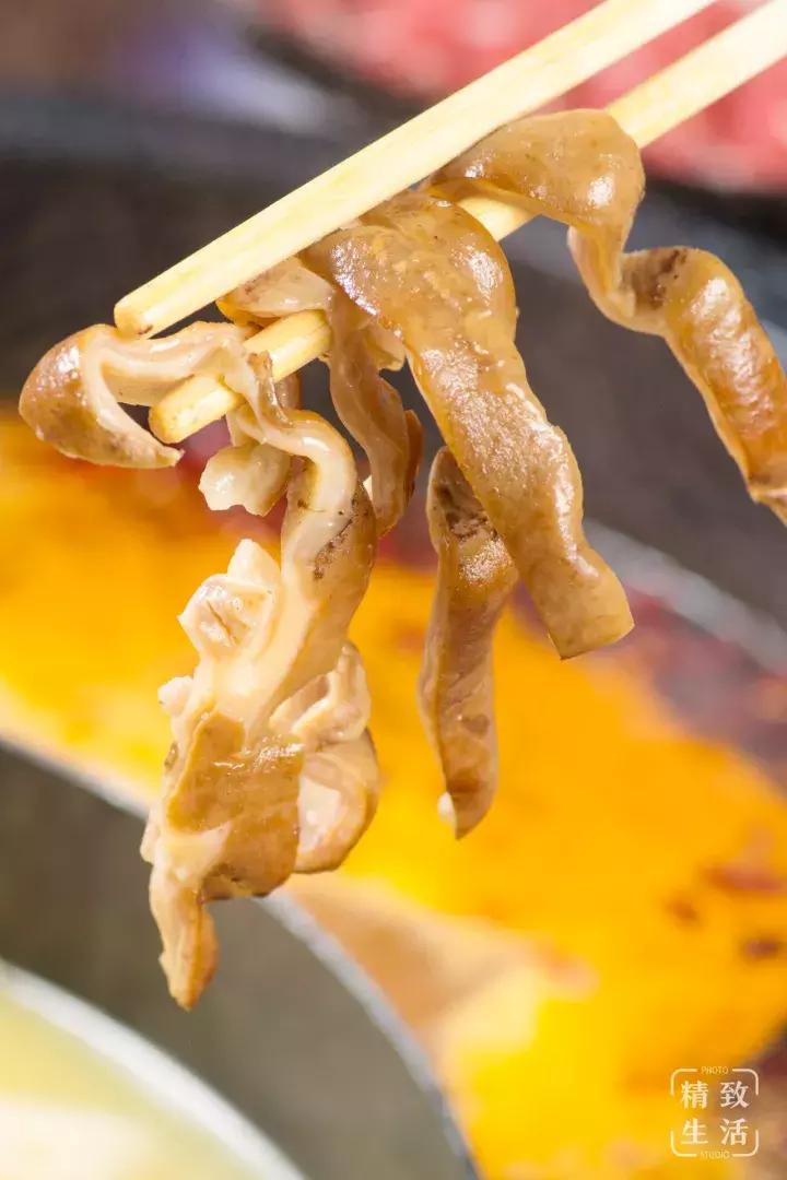 一家值得你品尝的驴肉火锅,超正的驴肉火锅