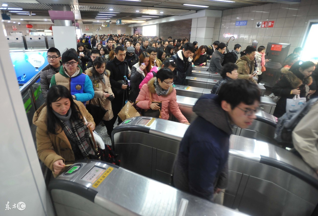 合理安排一天生活和领会的时间表,每天最宝贵的时间都浪费在了路上