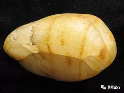 绿色的玉石除了翡翠还有什么,最接近翡翠的玉石