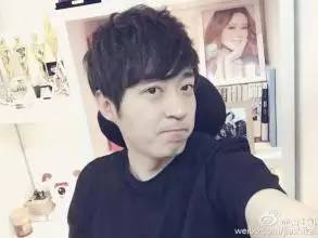 如何才能男女通吃？推荐你们去参照一下杨洋的养成之路！