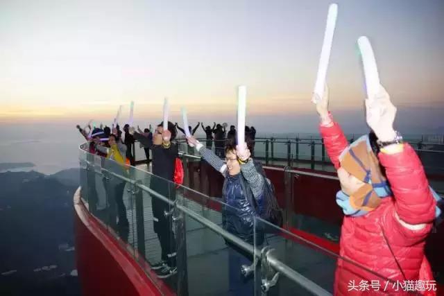 深圳跨年迷笛乐曲节0点压轴演出,宝安烟花表演跨年