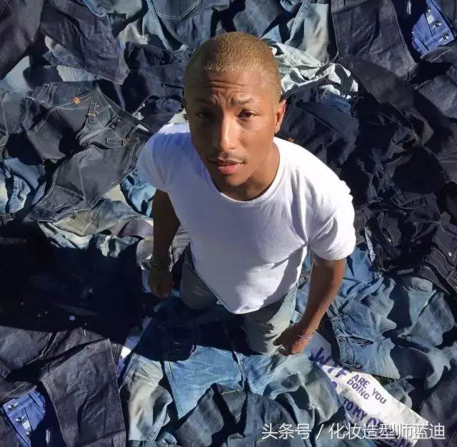 皮肤偏黑的男生怎么穿搭才好看,180皮肤黑的男生怎么搭配