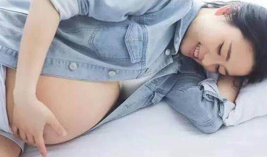 孕晚期4个征兆说明胎儿出生了,孕晚期哪些反应说明快要生了