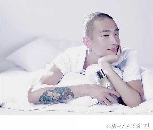 剃光头后变帅了,邋遢男剪掉头发之后变成帅哥