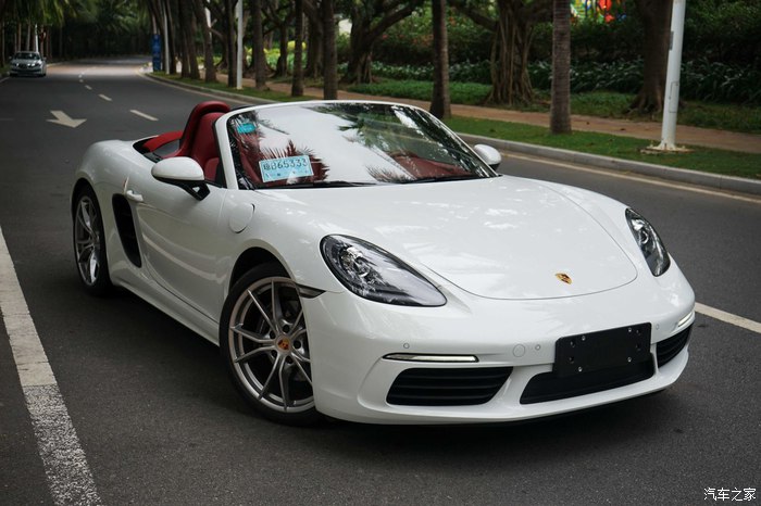 保时捷718boxster敞篷购车过程,保时捷718boxster冰雪漂移