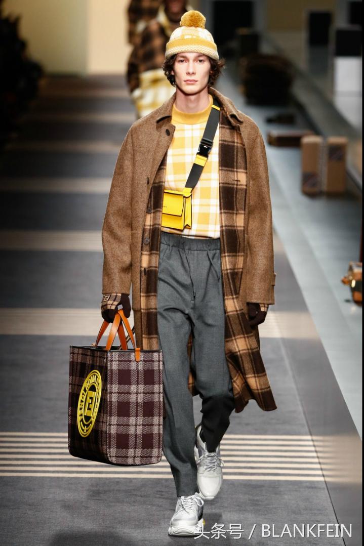 fendi芬迪2018春夏时装秀,芬迪fendi2016秋冬时装秀