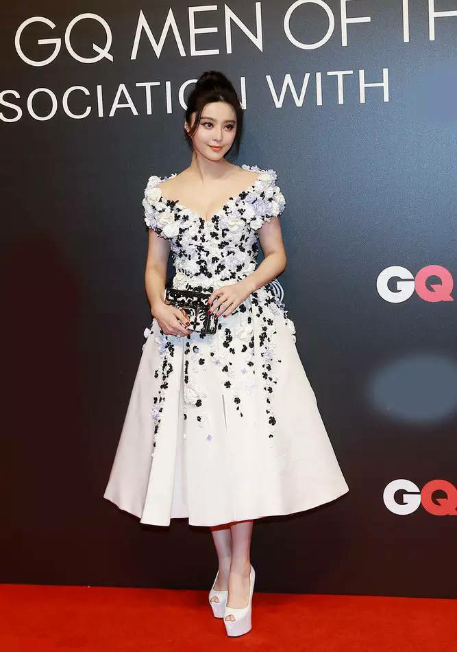 适合女生穿的丑单品,99%的女生都会犯的护肤错误