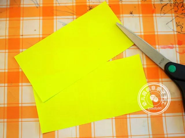 灯笼和鞭炮幼儿园手工,过年鞭炮灯笼幼儿园手工