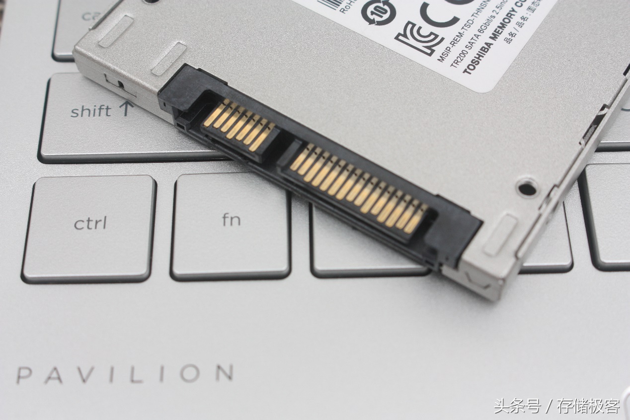 笔记本除了内存硬盘还能升级,轻薄笔记本升级硬盘