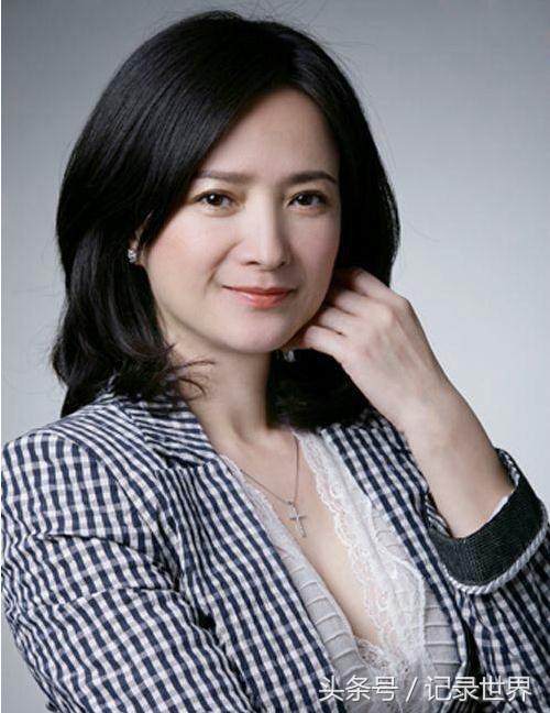 从女子的体貌形态和言谈举止中如何辨别她是否结婚？