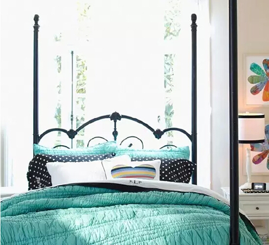 轻奢风格卧室铁艺床,铁艺床卧室现代设计风